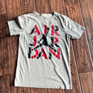 Boys Jordan tee